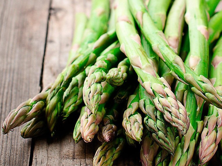 Asparagus-at-B72.jpg