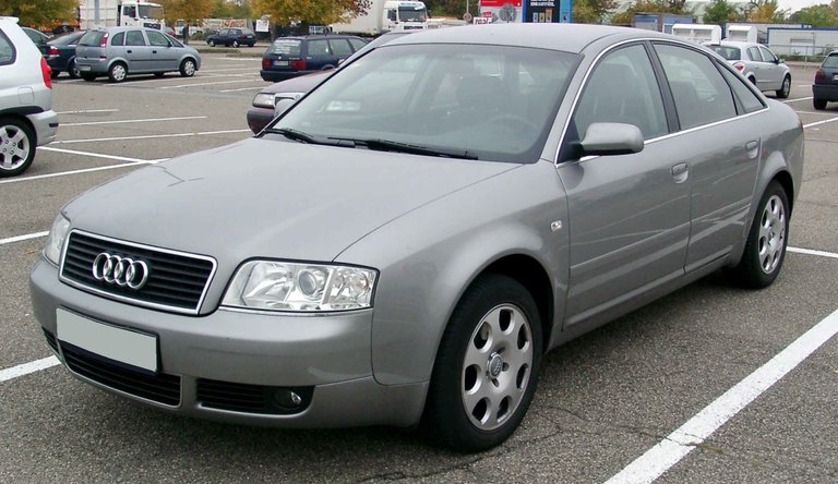 Audi_A6_C5_front_20081009.jpg