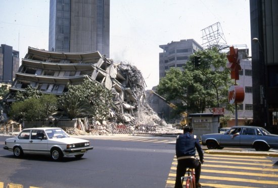 mexico-city-eq-1985-7.jpg