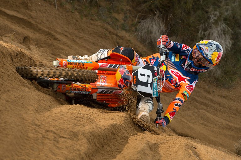 2017-Red-Bull-KTM-MXGP-First-Look_012.jpg