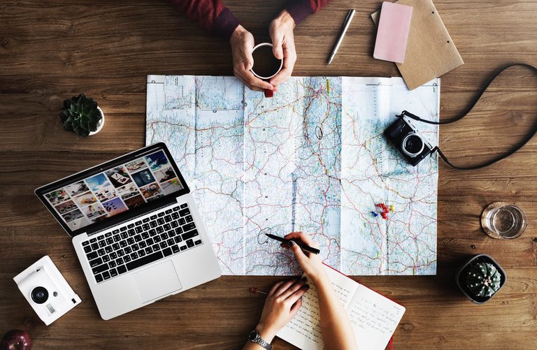 Laptop_travel_map.jpeg