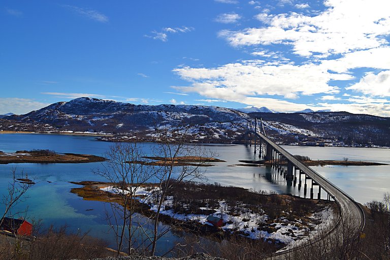 lofoten pont.jpg