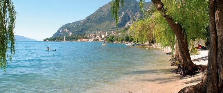 lago-di-garda-spiaggia-770x321.jpg