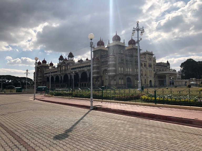 mysore palace.jpeg