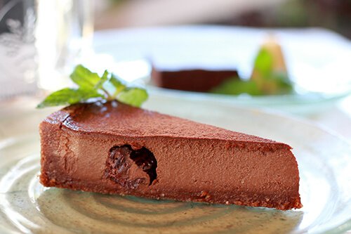 raw vegan chocolate cake.JPG