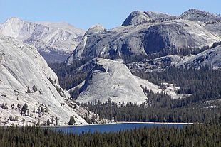 310px-Tenaya_Lake_and_Pywiack_Dome.jpg