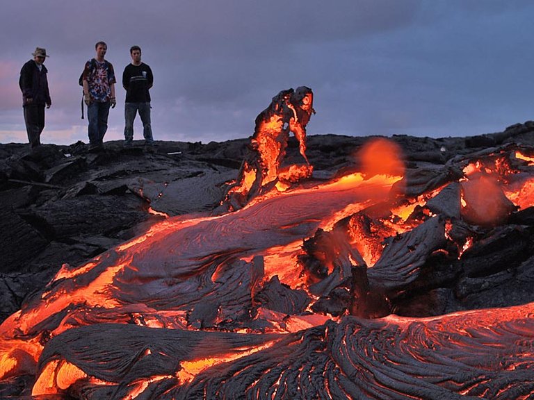 Volcano Hawaii 4.jpg