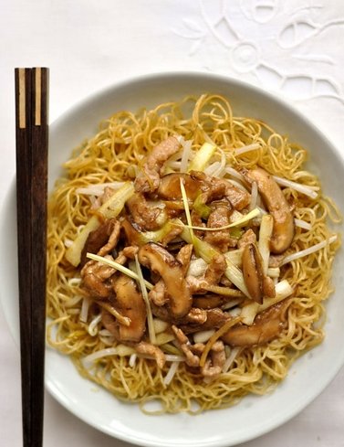 Fried noodles with shredded Pork.jpg