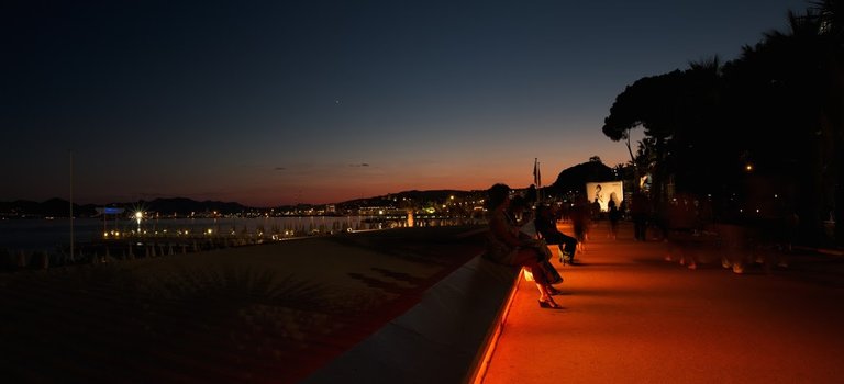 cannes_sunset_panorama.jpg