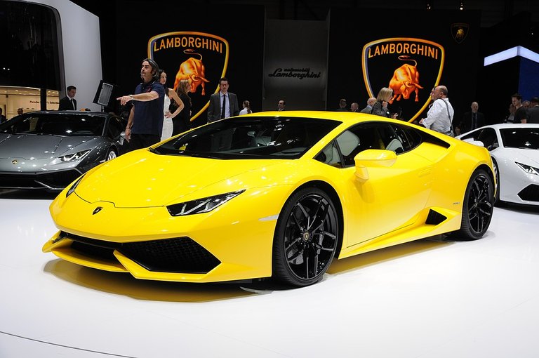 1200px-2014-03-04_Geneva_Motor_Show_1377.JPG