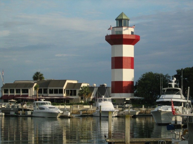 Harbour_Town_July_2007.jpg