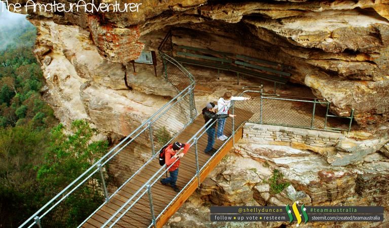 three-sisters-honeymoon-bridge-lookout ta.jpg