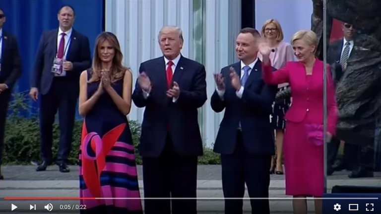 trump-shake-hands-poland-msm-bashing.jpg