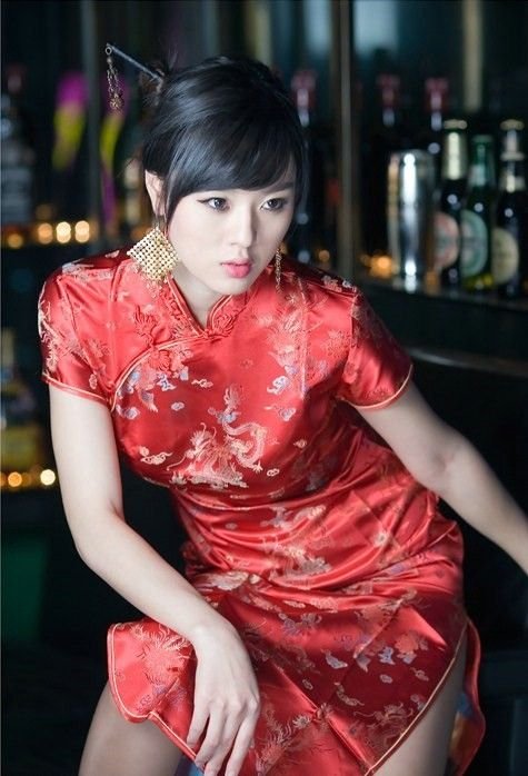 Baju-Tradisional-China-Cheongsam.jpg