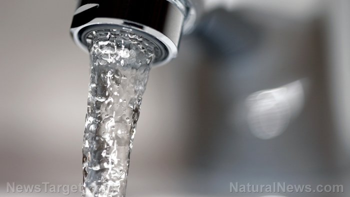 Water-Running-Tap-Fluoride.jpg