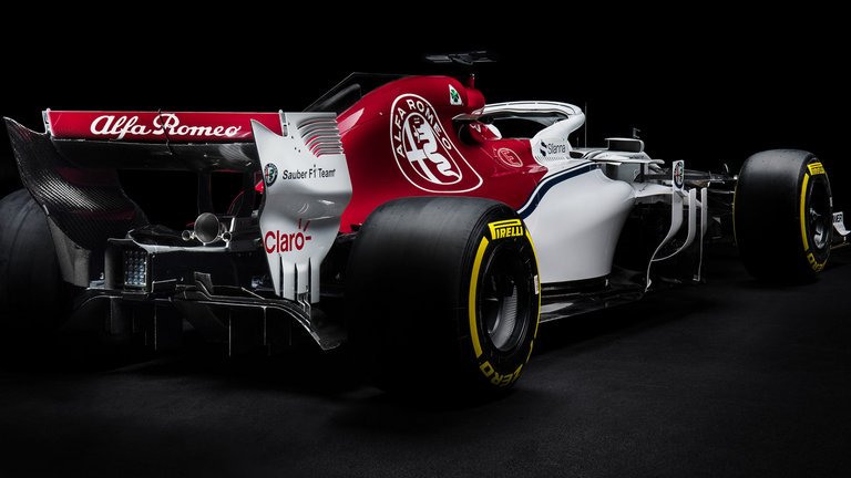 skysports-alfa-romeo-sauber-2018-car_4235866.jpg