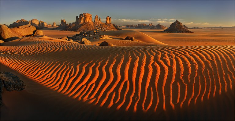 the-heart-of-the-sahara-by-yury-pustovoy.jpg