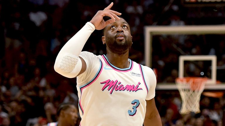 dwyane-wade-2-2-9-18.jpg