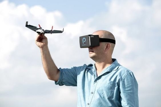 A 'Paper airplane' Drone will give you real-time virtual reality flight Experience.jpg