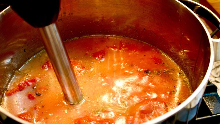 TheGalavantGirl-TomatoTornadoSoup4.jpg