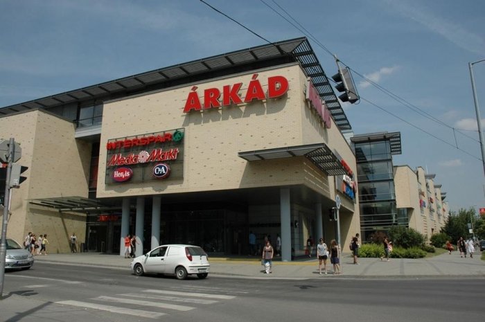 13921-arkad-pecs.jpg