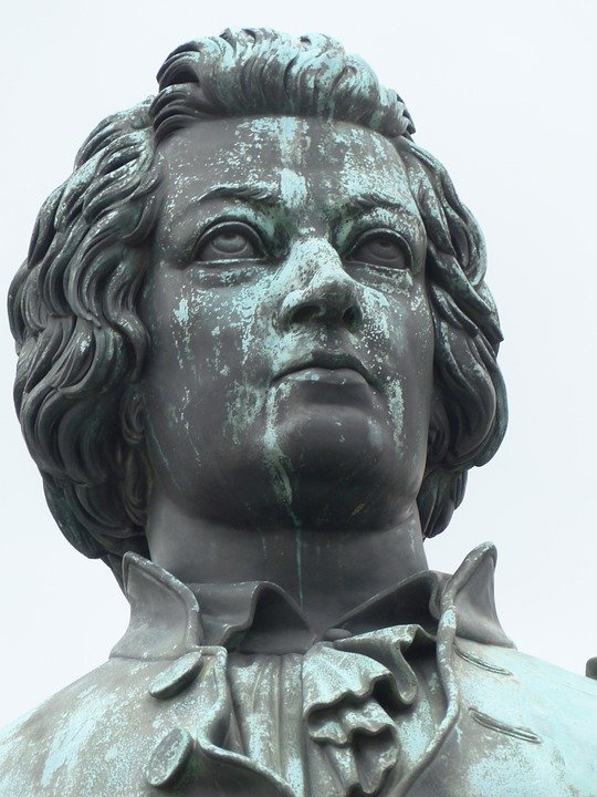 mozart-memorial-117544_960_720.jpg