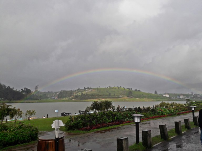 I got lucky with this rainbow ring over the Gregory lake