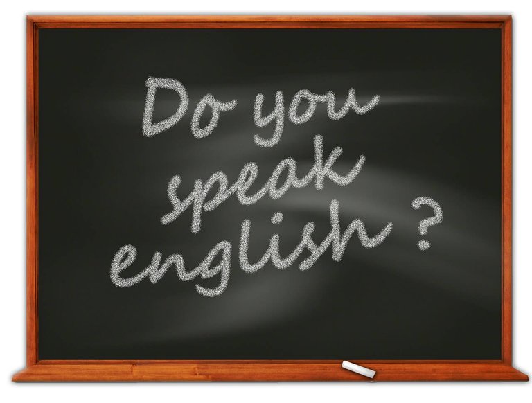 The English language has created 2 classes in the Indian society - elite and gawaar, with both sections not understanding that speaking English is not a measure of intelligence