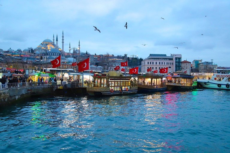 A 10 day Turkey itinerary also seems less when exploring Turkey as it offers the perfect blend of nature, culture, history and adventure, with so much to explore