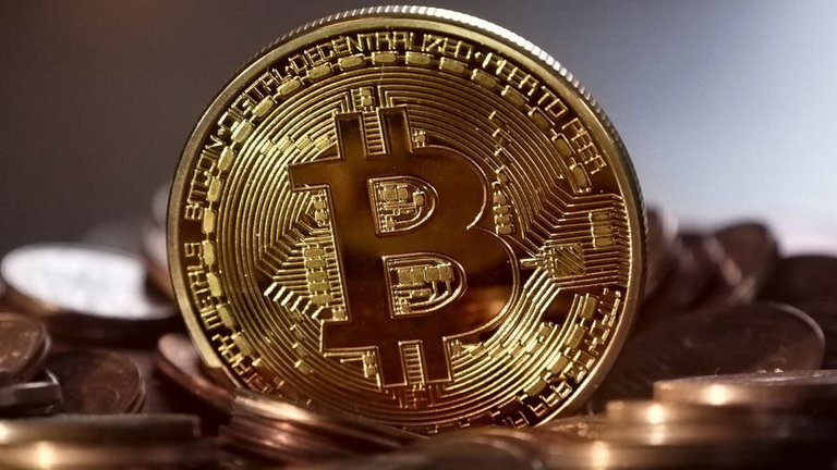 Die Renaissance von Bitcoin: Ein Anstieg auf 69.000 Dollar und die Verlockungen der Volatilität
