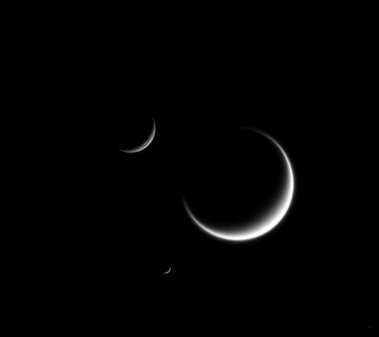 PIA18322-SaturnMoons-3Crescents-TitanMimasRhea-20150325.jpg