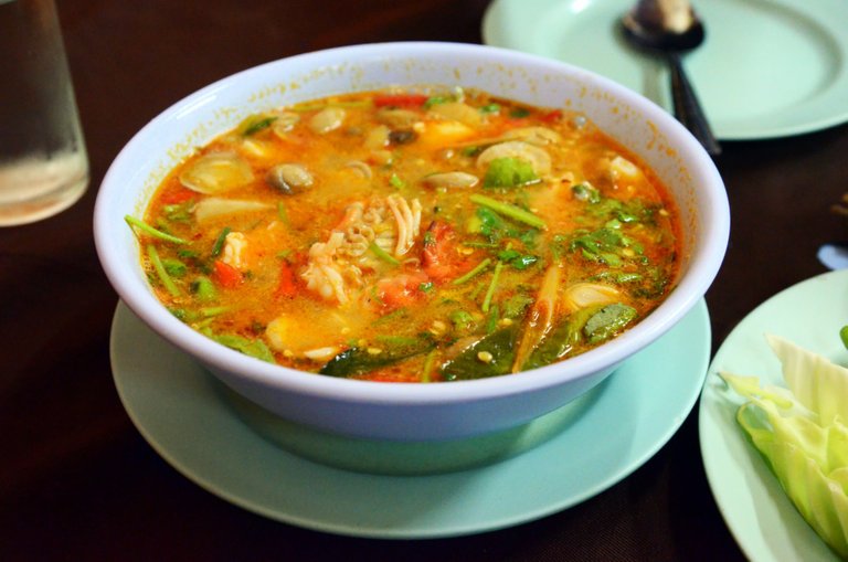 tom yum kung maenam