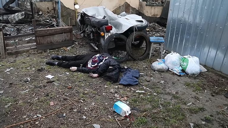 dead person - probably not an actor