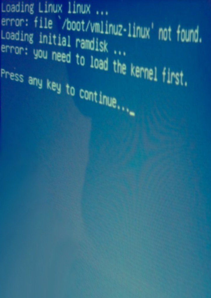 Linux Kernel Error on Kneebone's Laptop