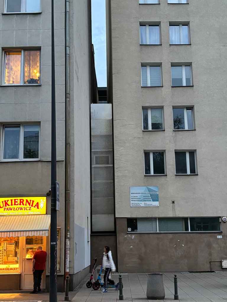 Keret House, Warsaw, Poland