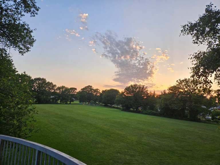 Nice evening sky :  My Actifit Report Card: May 28 2026