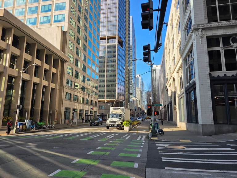 Back to the Office. Last Day in Splinterlands Season.