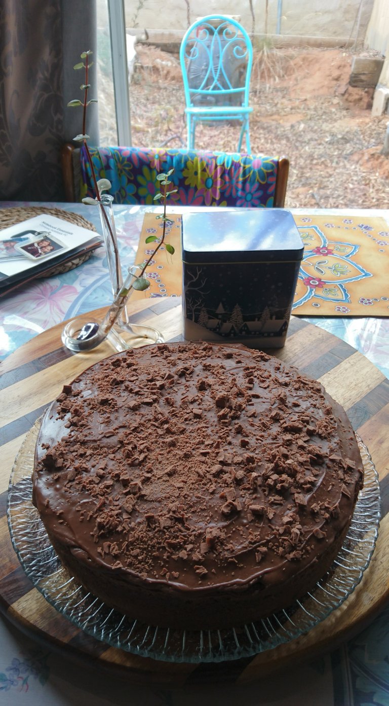Light fluffy chocolate cake