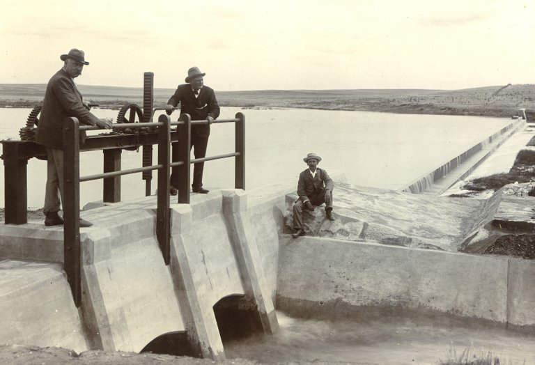 Bundaleer Waterworks Heritage Photo - Sluice Gates