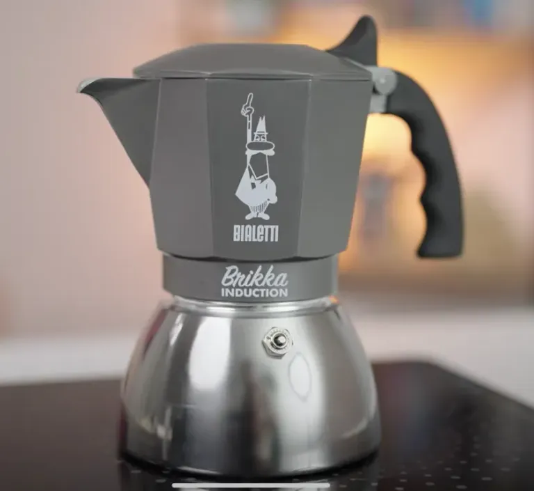 Review: coffeeshop.gifts, Bialetti - Moka Induction, Coffee Maker, Compatible with all Cooktops, 4-Cup Espresso (5.7 Oz), Black