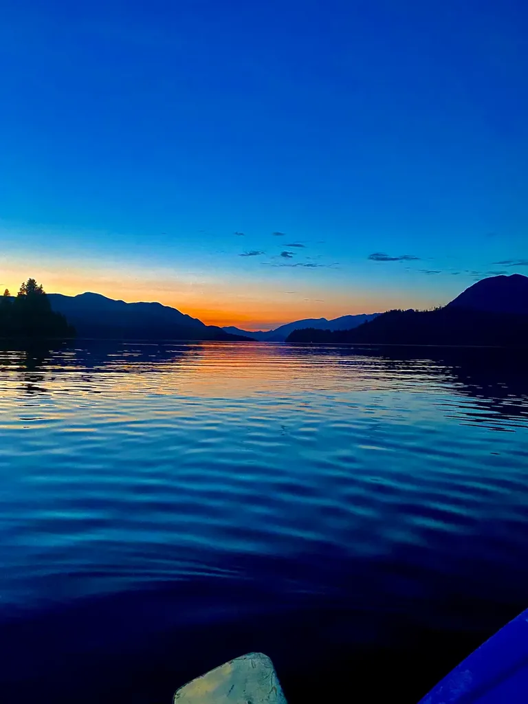 kayak sunset.jpg