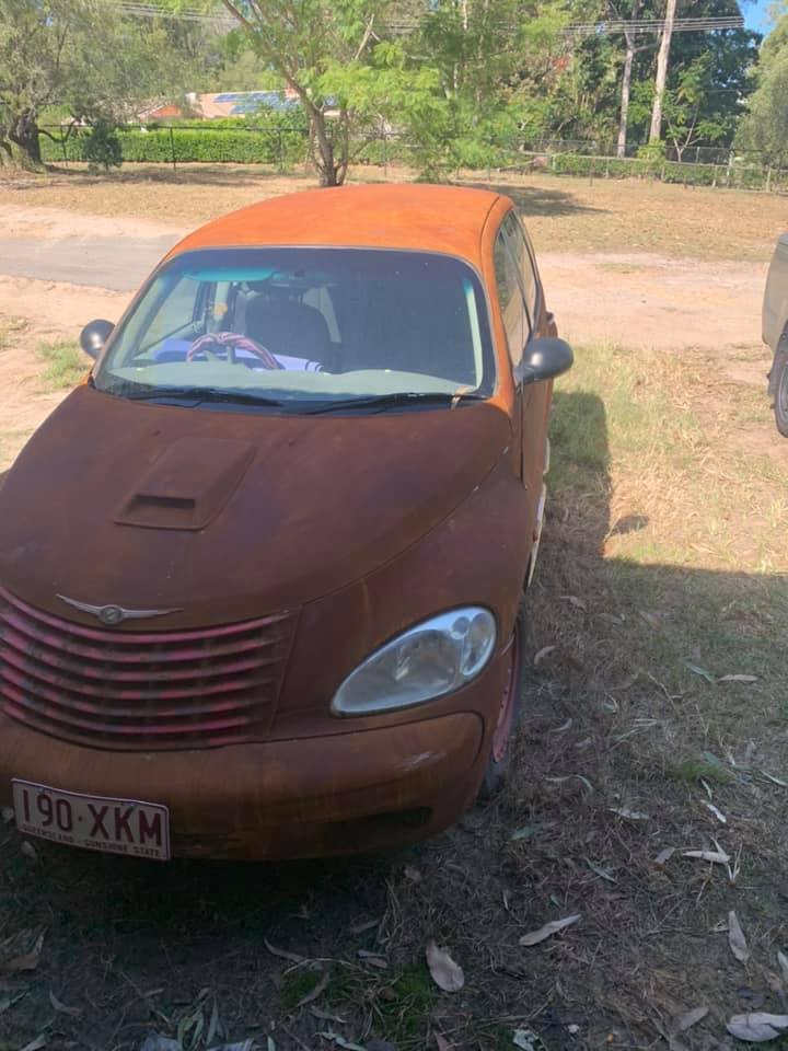 rusted pt cruiser