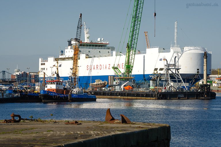 WILHELMSHAVEN JADE-DIENST KAI: Autotransporter GRAN CANARIA CAR