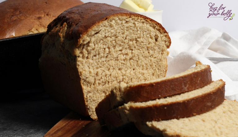 bread slices on cutting board