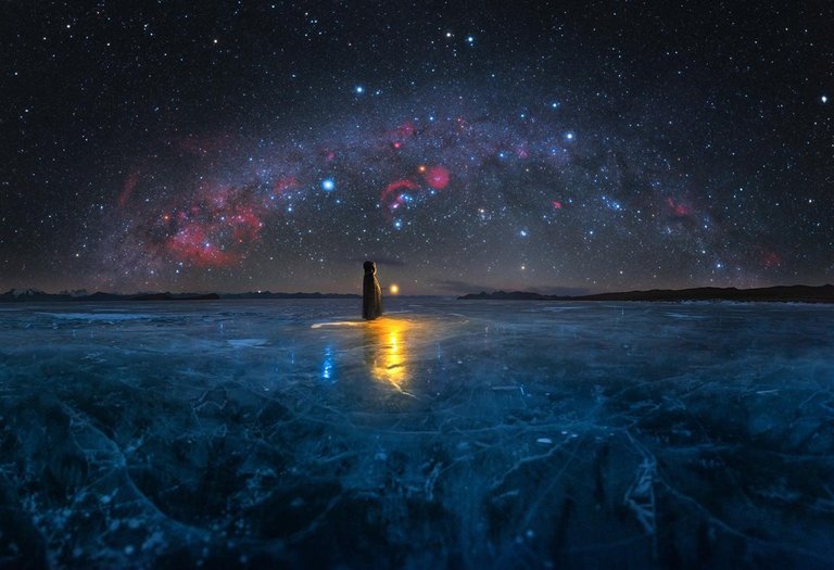 Ice Age Tíbet, China. Foto: Alvin Wu /Milky Way Photographer of the Year 2022. Fuente/Source: https://www.nationalgeographic.com.es/fotografia/mejores-imagenes-via-lactea-2022_18270