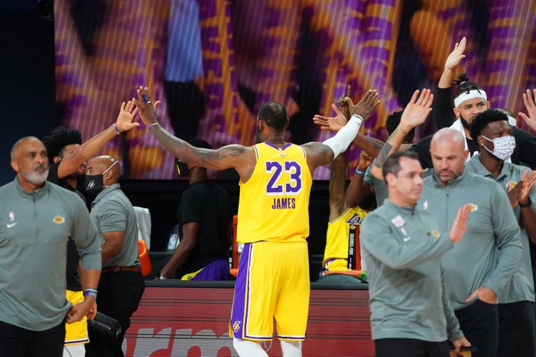 (Jesse D. Garrabrant - https://www.nba.com/lakers/gallery/photos-lakers-vs-blazers-8/29/2020)