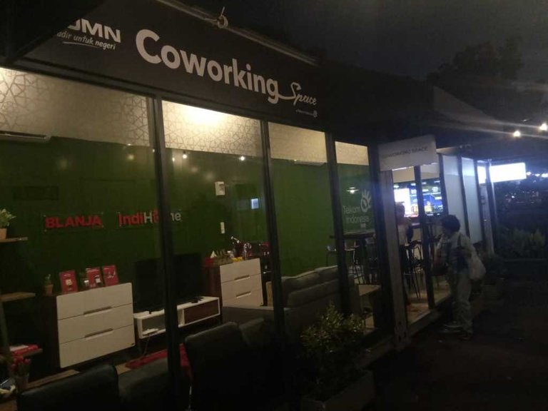 Halal Park Senayan - Coworking Space