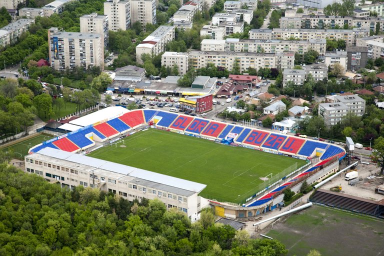  "De-ce-au-ales-oficialii-lui-FCSB-sa-joace-la-Buzau-derby-ul-cu-CFR-Cluj-4-scaled.jpg"