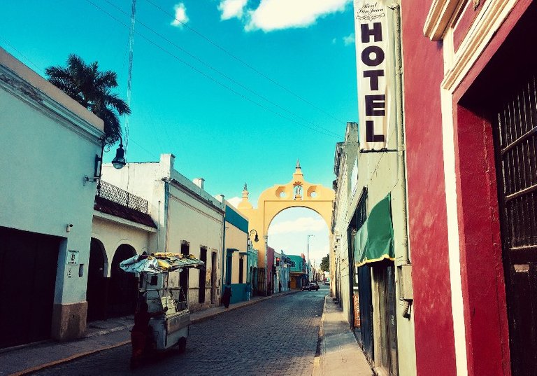 Mérida is one of those destinations where it’s actually pretty hard NOT to sleep in a small locally owned hotel.