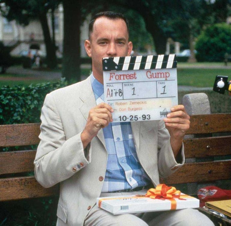 Tom-Hanks-on-the-set-of-Forrest-Gumpaaf51.jpg